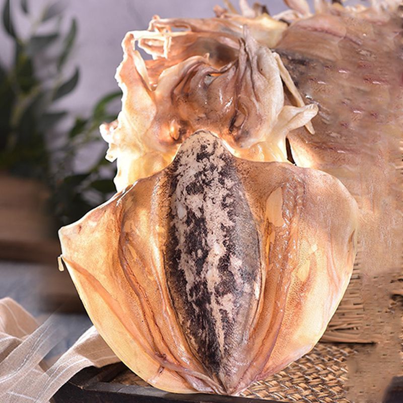 Dried Cuttlefish 500g Wild-Caught Sun-Dried No Salt Added Seafood for Soup and Stir-Fry in use