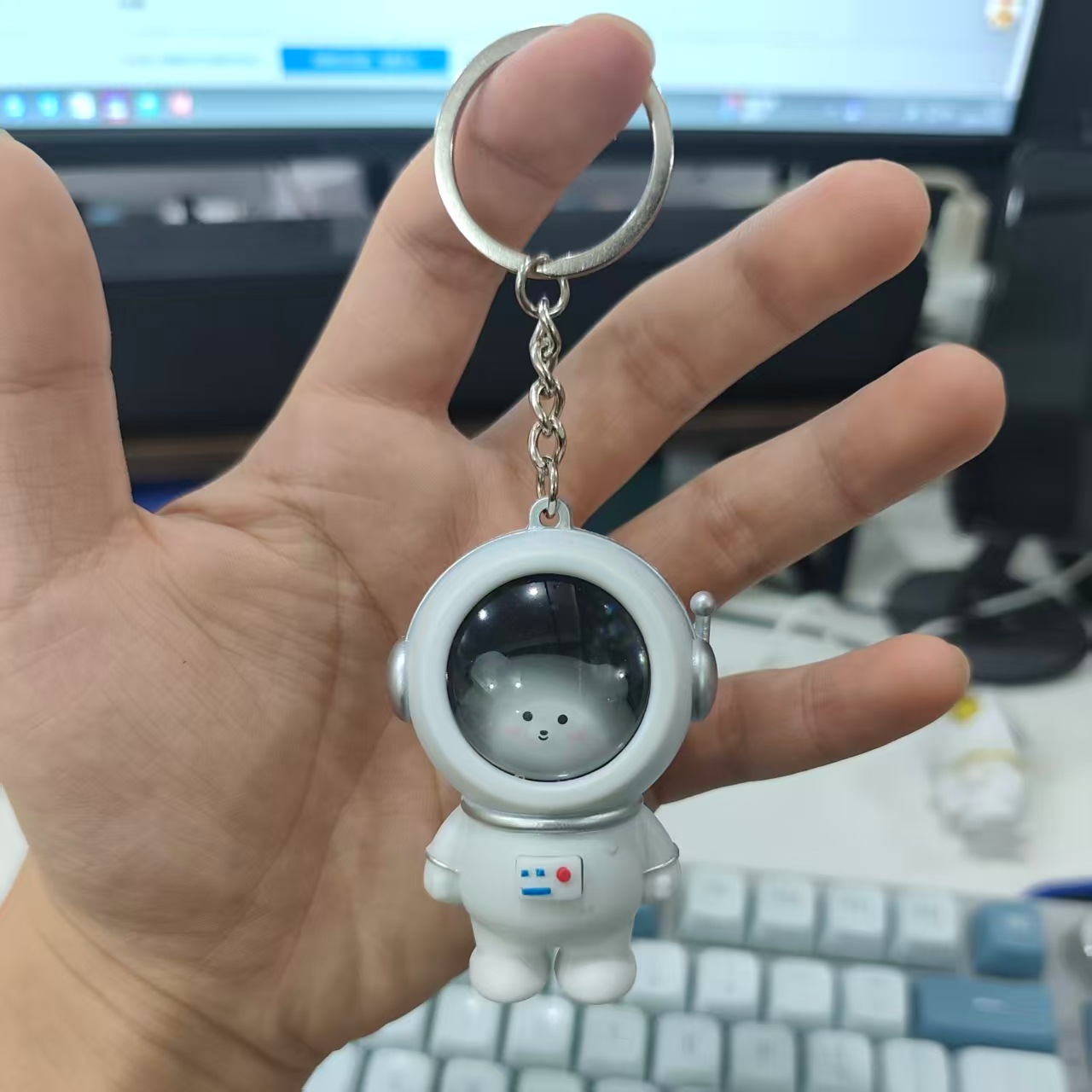 Tarjeta de dibujos animados Llavero de luz de noche de Pibala lindo bolso de capibara luminoso colgante luz ambiental llavero regalo