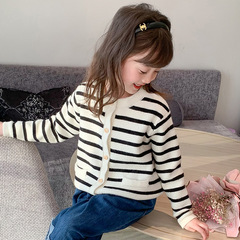 女童春秋季開衫毛衣條紋條子紐扣小香風媛風針織衫寬鬆法式外套洋