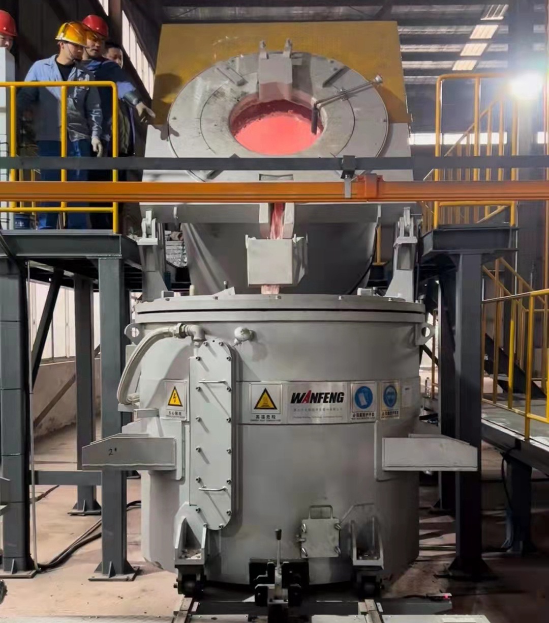 青海300公斤熔铝炉厂家 铝锭 铝合金翻转炉 倾斜式熔化炉