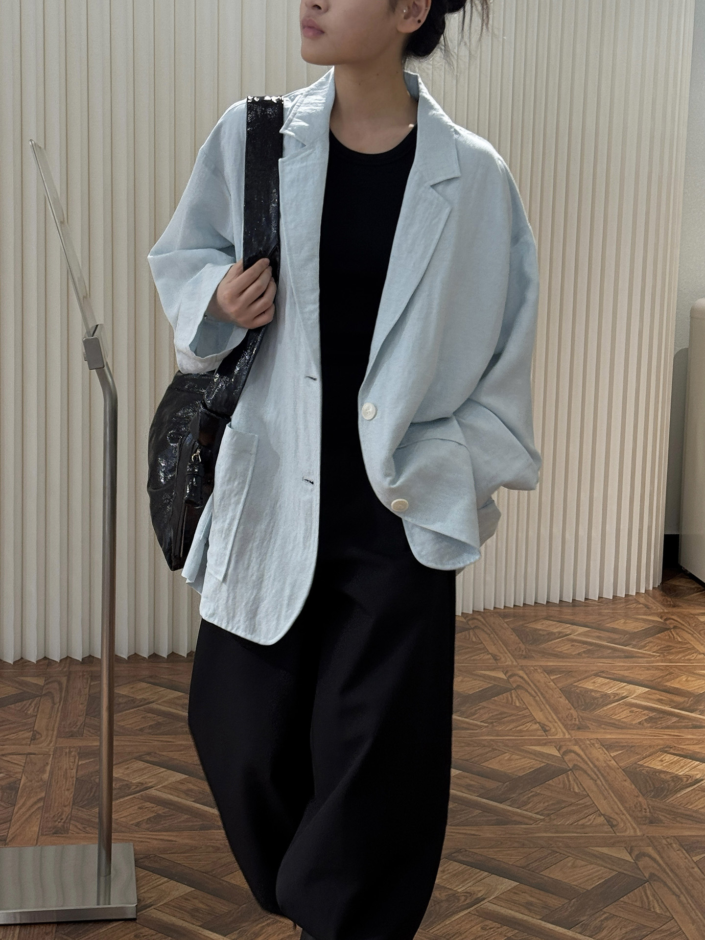 ルーヴル夏の新型パリ通勤古銭風天糸亜麻スーツのゆったりとしたシルエットが痩せている日焼け止めコートの女性