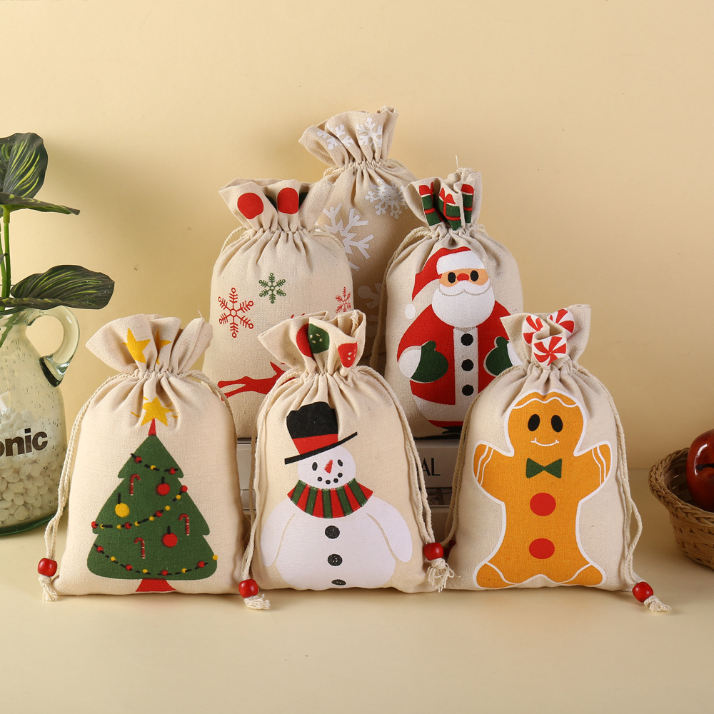 跨境圣诞节卡通糖果袋束口抽绳礼品袋平安果袋节日装饰零食礼物袋