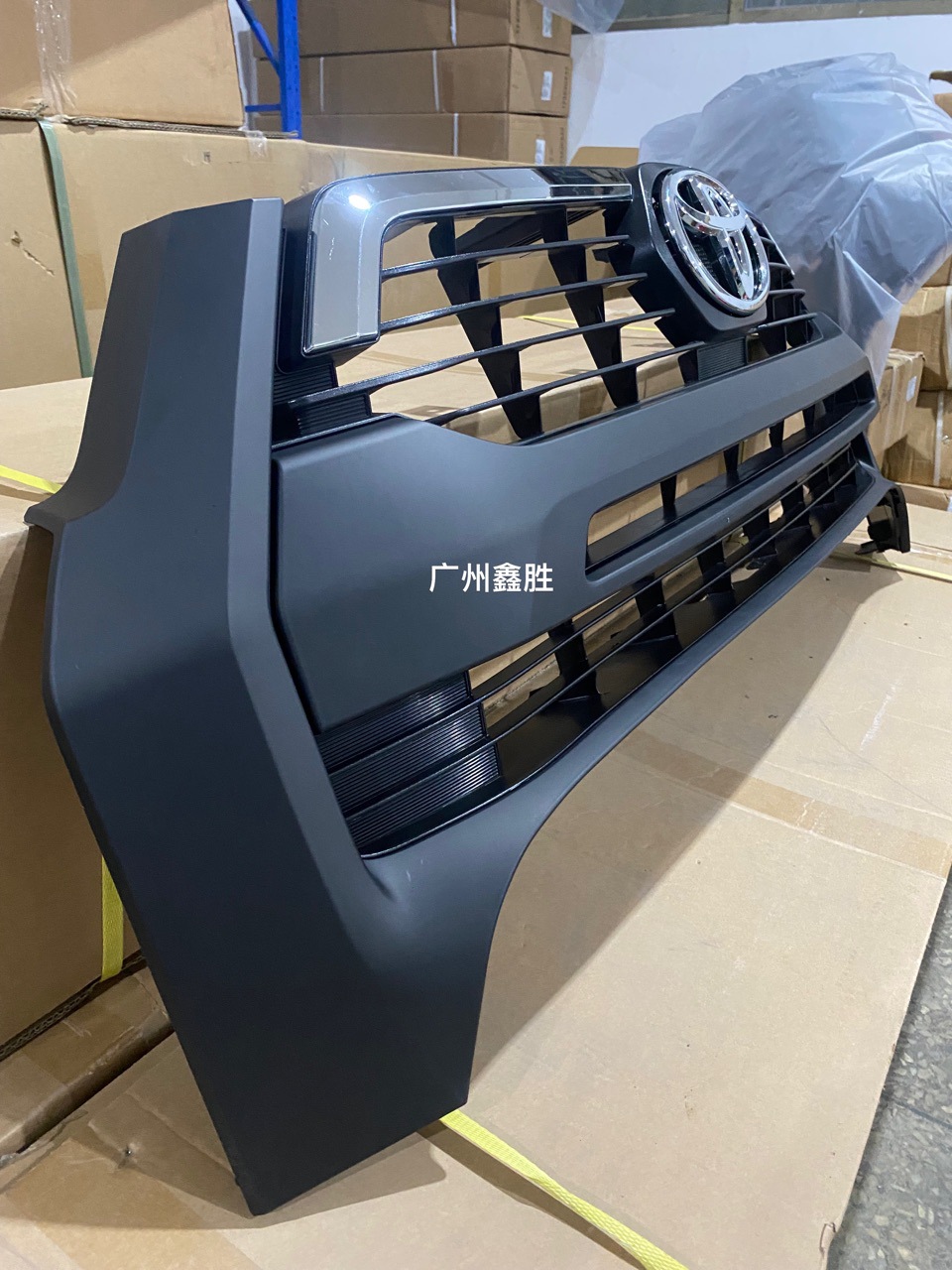 Applicable to 2021-2024 Toyota Hellax ROCCO China Net Old to New rocco China Net