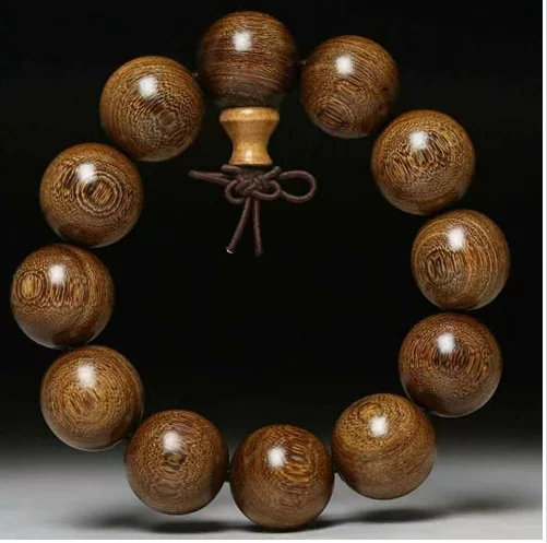 Золотой браслет с sandalwood, украшение