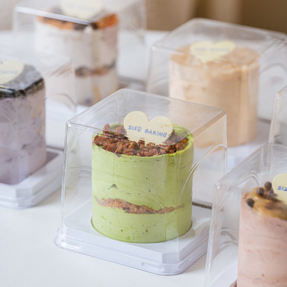 Triangular sliced lasagna cake box transparent Japanese dessert packing box mousse cut box 2 inch box