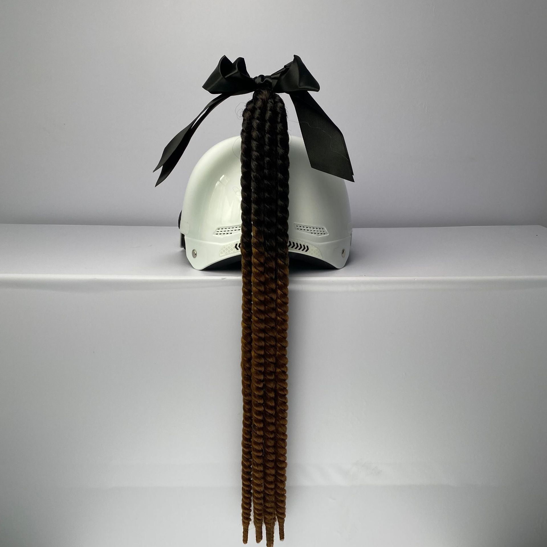 Braid Suction Cup: Motuoche Auto Parts and Accessories - black-bow-black-brown-stitching