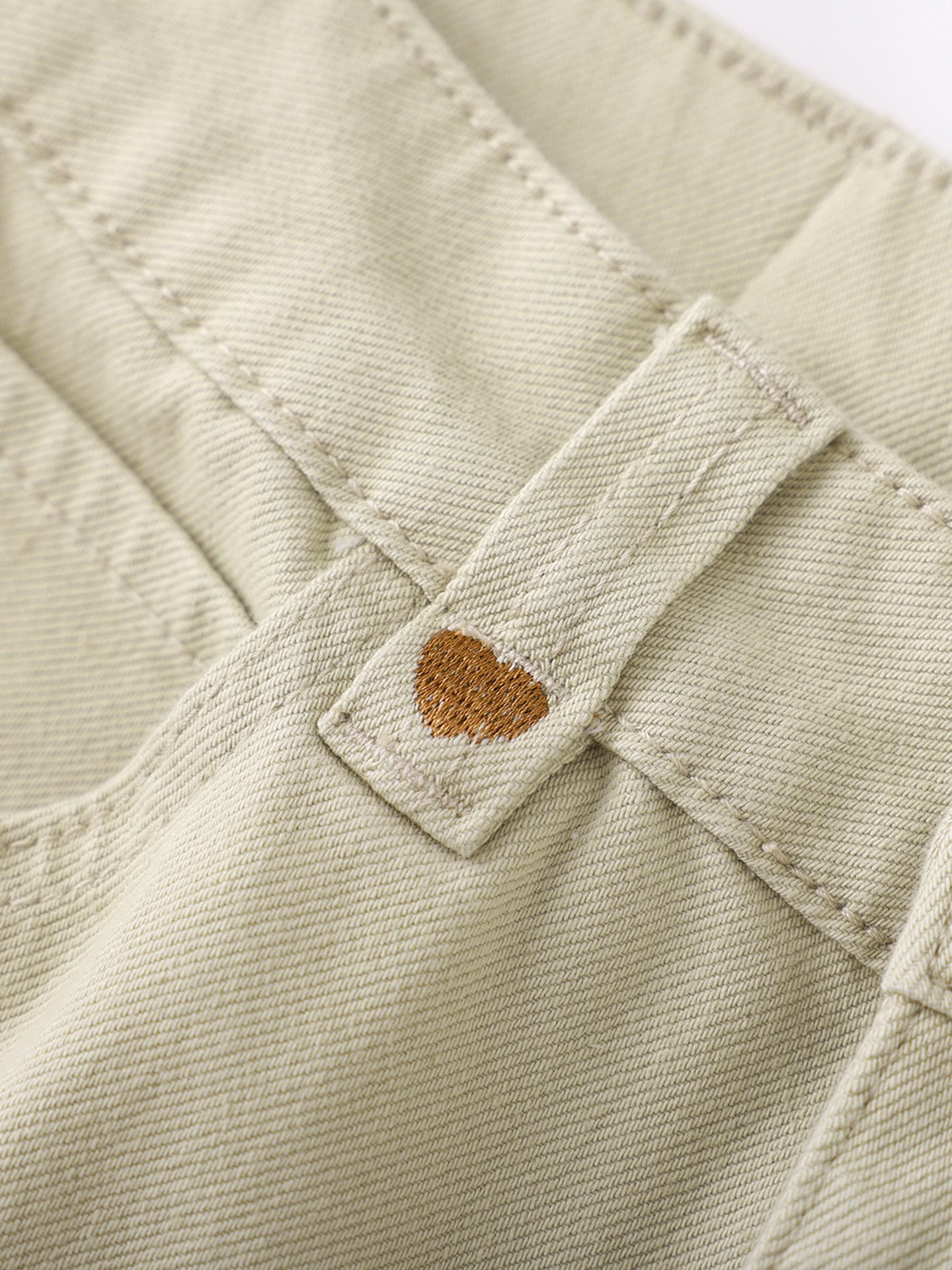 Quần jean nữ ống rộng cạp cao vải denim co giãn 4 chiều, phong cách vintage, dáng suông thoải mái — màu kaki