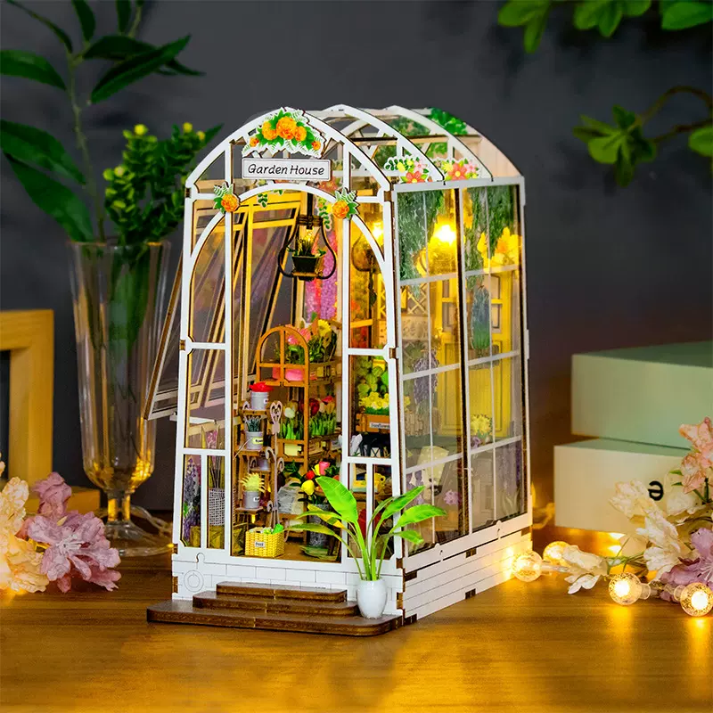 弘达diy小屋花园房子书立卡扣拼装木制模型娃娃屋创意益智3D建筑