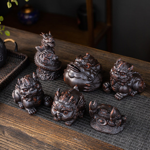 Xianglong purple pottery tea pet decoration boutique three-legged golden toad national tide lion dance lucky crab eight-way Fortune Tea play