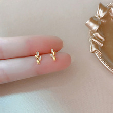 925����������Ҷ�Ӷ���Ů�պ���ԼС����Ҷ���θ��԰ٴ�ʱ�ж���