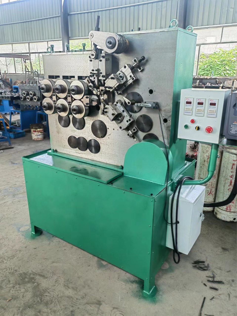 供应卷帘门卷闸门弹簧数控弹簧机打扣机扭簧机仓储笼设备平口圈机