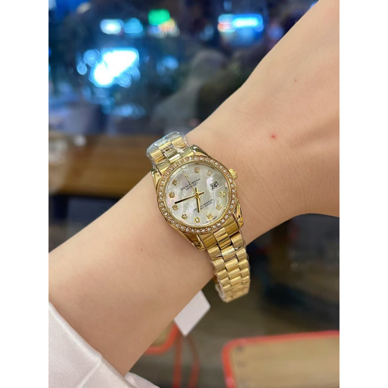 황금색 흰색 다이아몬드 표면