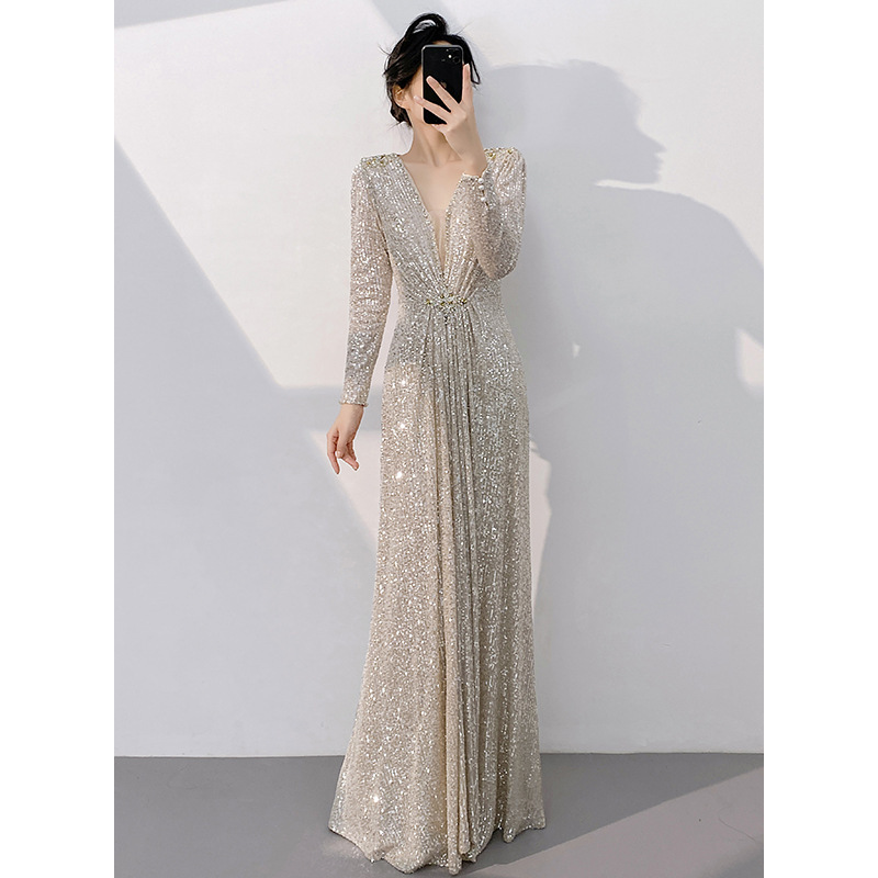 Silver Banquet Evening Dress 2026 New Style Long-Sleeved Slim Fit Light Luxury Sequin Annual Meeting Host Art Exam Evening Dress