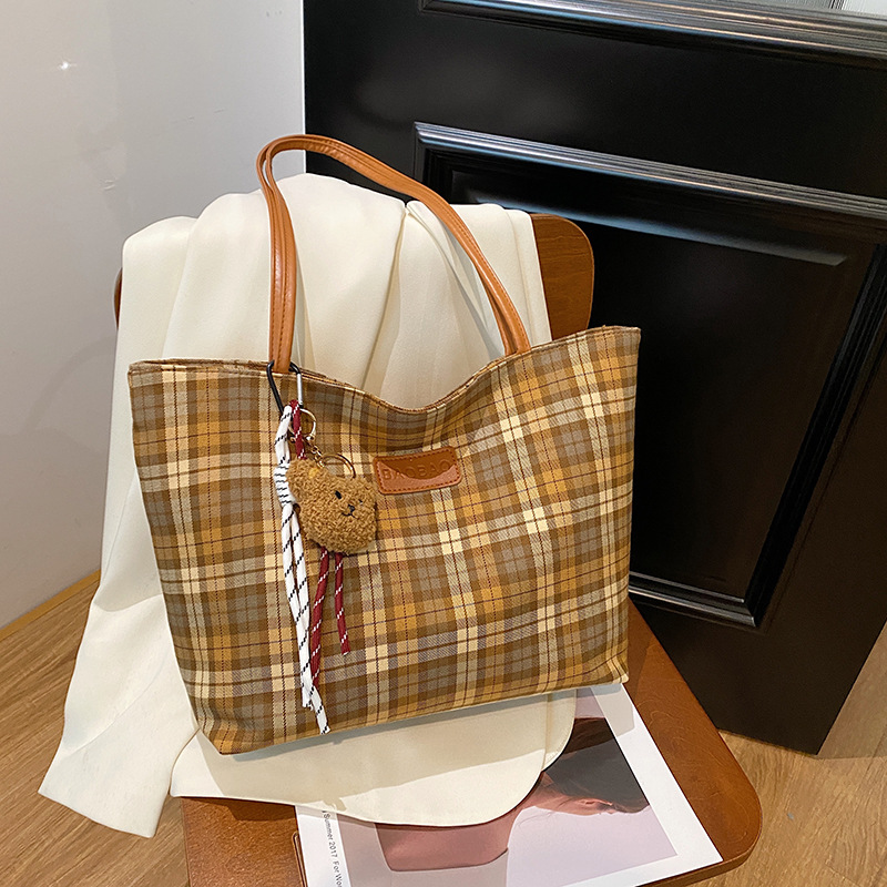 Bolsa de lona para mujeres 2024 nuevo otoño y invierno multifuncional bolsa de hombro casualidad cuadrada bolsa de viaje de clase