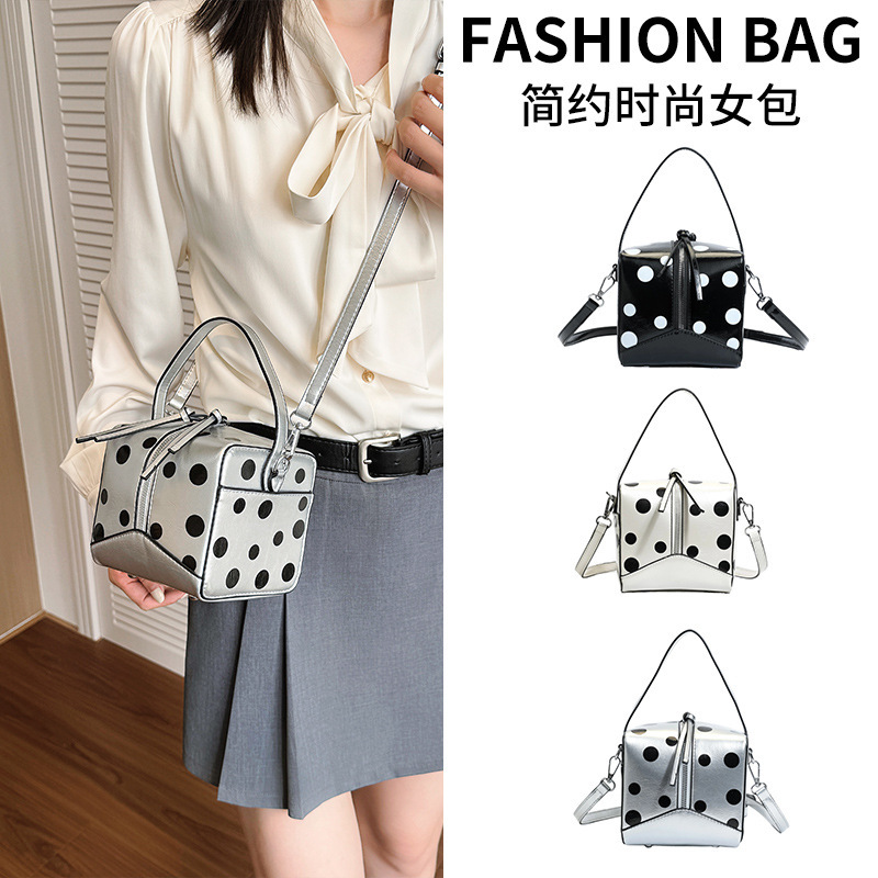 Korean-Style Casual Polka Dot Handbag for Women, 2026 Spring New Model, Stylish Small Square Bag, Trendy Shoulder and Crossbody Bag Korean-Style Casual Polka Dot Handbag for Women, 2026 Spring New Model, Stylish Small Square Bag, Trendy Shoulder and Crossbody Bag
