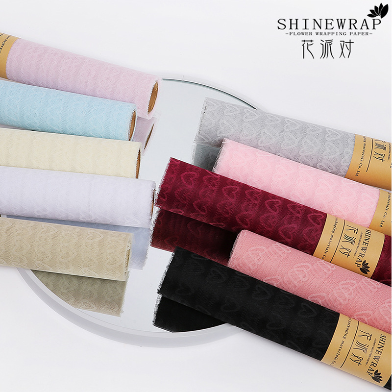 Fábrica de fiestas de flores al por mayor nuevo amor Jacquard flor envasado hilo de malla florista de color sólido