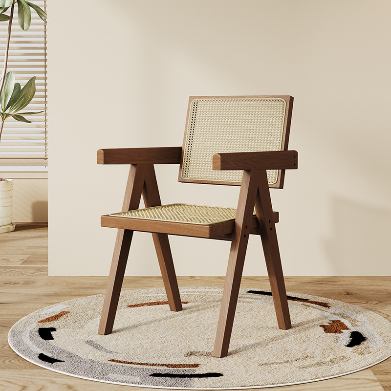 Sillas de comedor de madera maciza sillas medievales nórdicas con reposabrazos sillas K sillas de caña domésticas sillas de caña Chandigarh