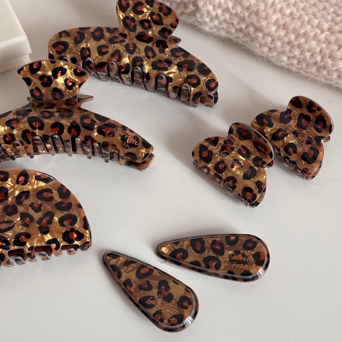 Leopardo acético clip de agarre de alta sensación de cabeza de mujer mitad de cabello pequeño clip de agarre clip de tiburón clip de cabello de lujo ligero accesorios para el cabello