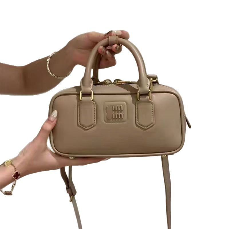 2024 New Retro Versatile Bowling Handbag Fashion Niche Crossbody Bag Maillard Style Women's Bag - Thumbnail 5