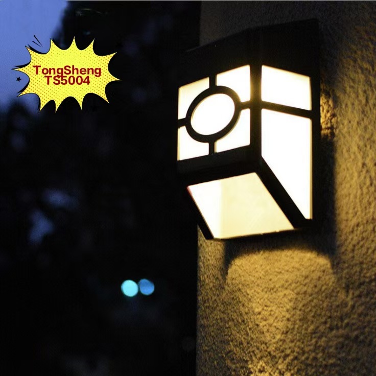 厂家批发跨境爆款太阳能墙壁灯 太阳能路灯 装饰灯 篱笆灯