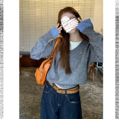 V领套头毛衣女秋冬新款气质百搭宽松显瘦长袖针织上衣内搭女秋冬