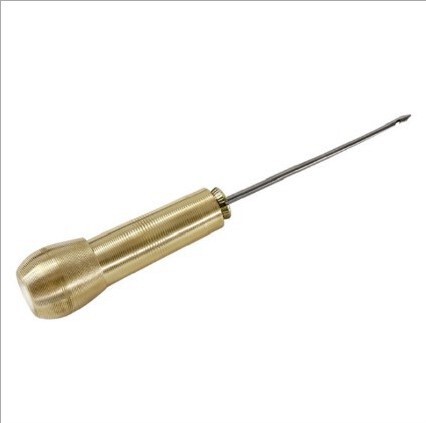 Sewing shoe soles with a needle and awl, using a straight or curved needle, repairing shoes with copper awls, leather shoe sewing tools wholesale