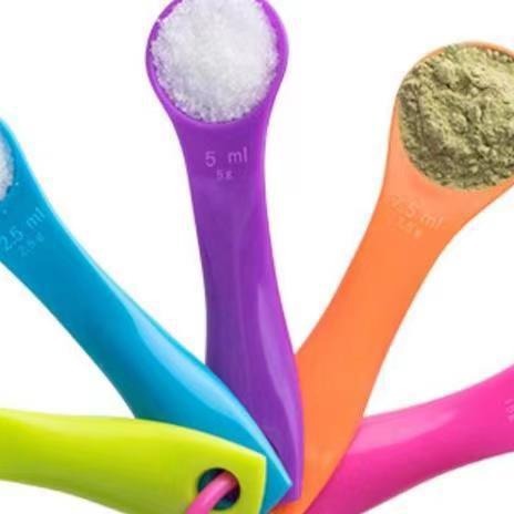 Herramientas de horneado DIY pastel horneado cuchara de leche en polvo con escala de cinco piezas de plástico colorido