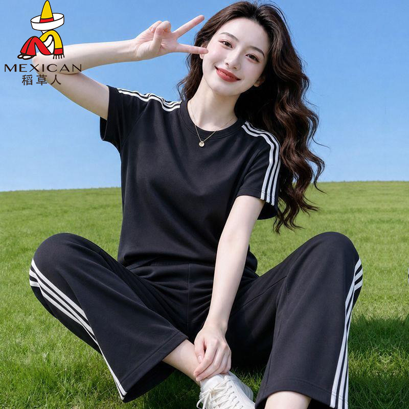 Scarecrow Pure Cotton Casual Suit for Women, Thin and Breathable, Comfortable for Outings, Age-Reducing, Versatile, Stylish Three-Stripe Two-Piece Set Scarecrow Pure Cotton Casual Suit for Women, Thin and Breathable, Comfortable for Outings, Age-Reducing, Versatile, Stylish Three-Stripe Two-Piece Set