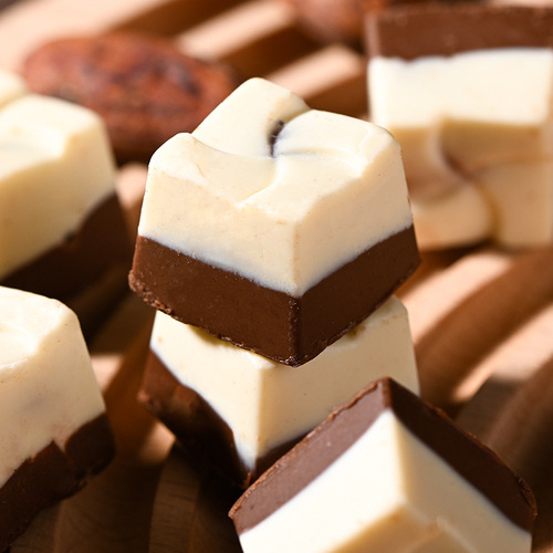 Fasimiyu two-color soft chocolate truffle wedding candy New Year gift snack barrel 158g