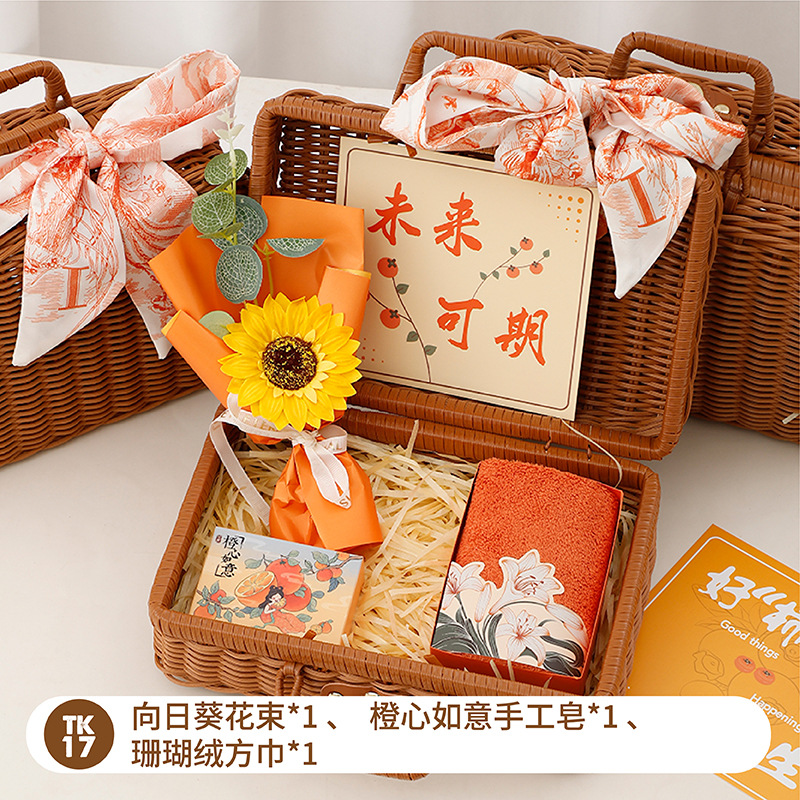 Regalos al por mayor para el Festival del Bote del Dragón Cesta de ratán práctica de alta gama Caja de regalo creativa Apertura de la empresa Actividades de celebración de la tienda Regalos de creación grupal