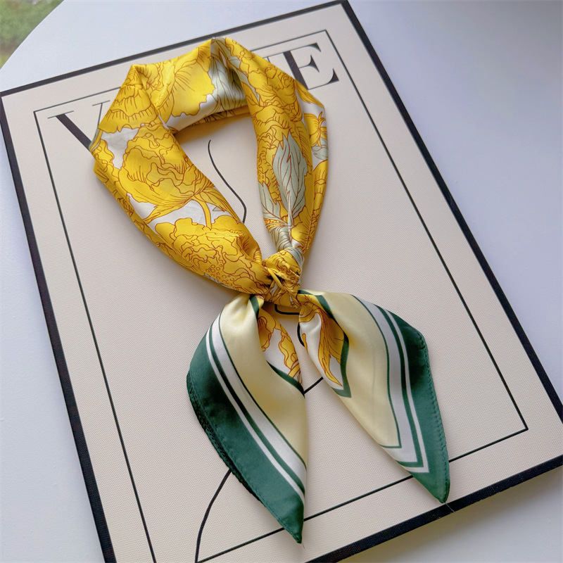 Primavera y verano nueva bufandas de impresión de letras de satén 70 × 70 bufandas de seda pequeñas bufandas cuadradas de alta calidad bufandas de estilo francés