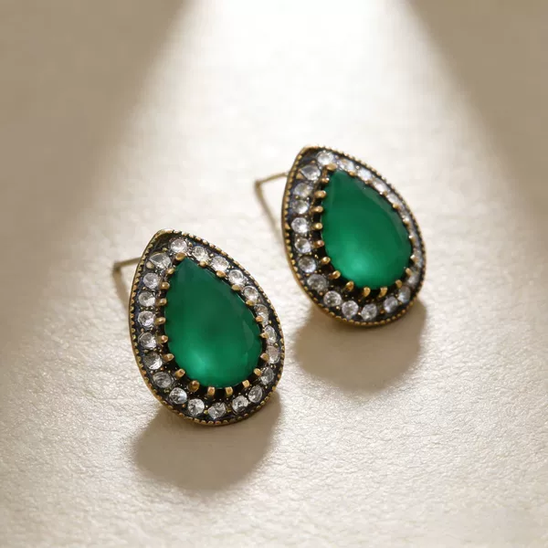 Vintage Queen Style Teardrop-Shaped Cut Earrings and Ear Clips Elegant and Luxurious High-End Small Accessories Wholesale