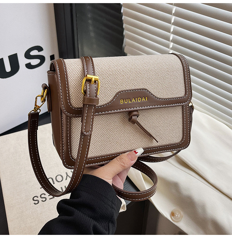 Bolso de alta sensación de mujer nuevo estilo europeo y americano retro cross-border empalme color contraste bolso cuadrado ligero lujoso viaje de hombro mochila image 10