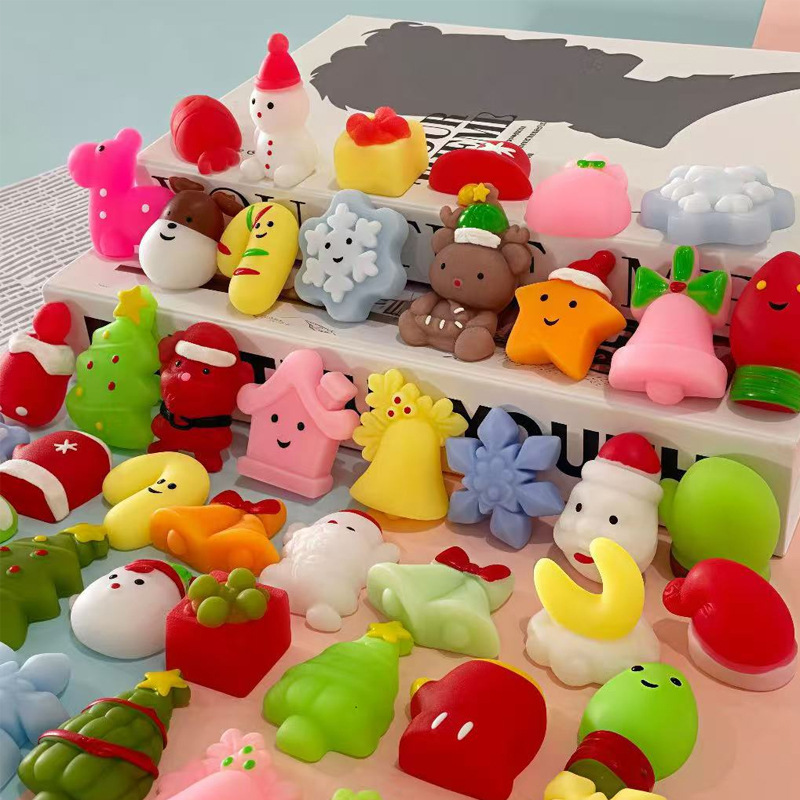 新しいクロスボーダークリスマス団子スクイーズとピンチTPRソフトプラスチックサンタクロース雪だるま減圧おもちゃセット|undefined