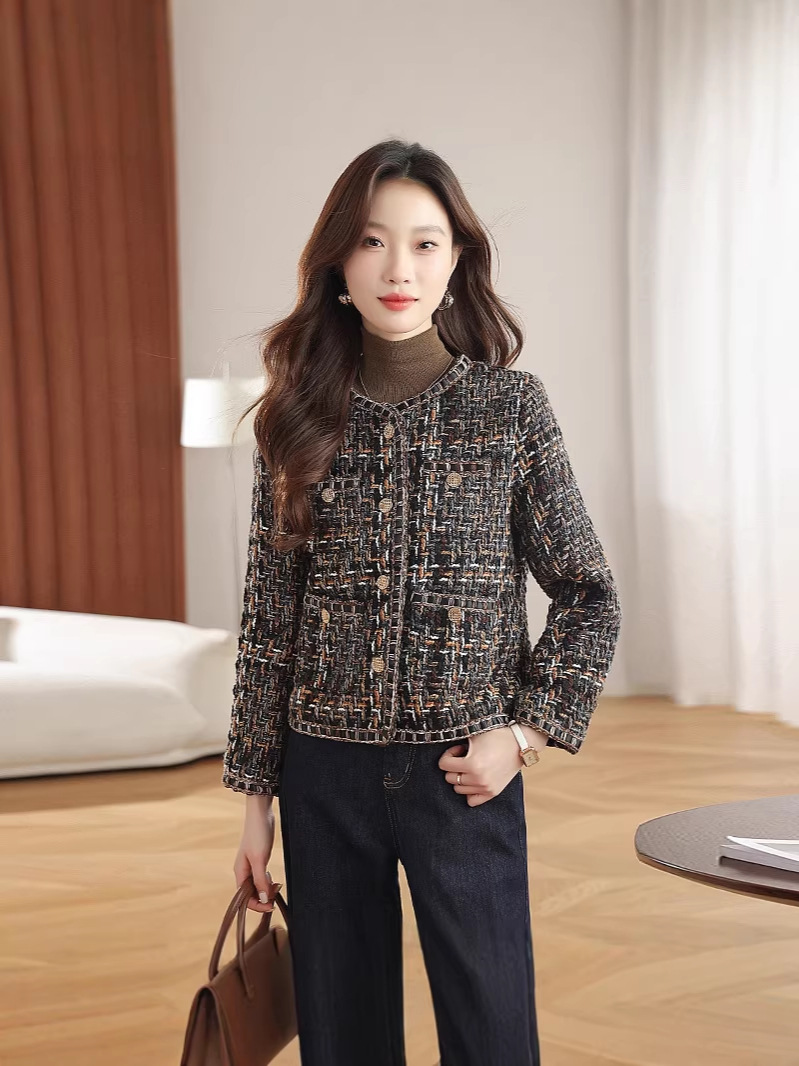 Áo khoác ngắn nữ phong cách Pháp cổ điển chất liệu tweed cao cấp — màu nâu