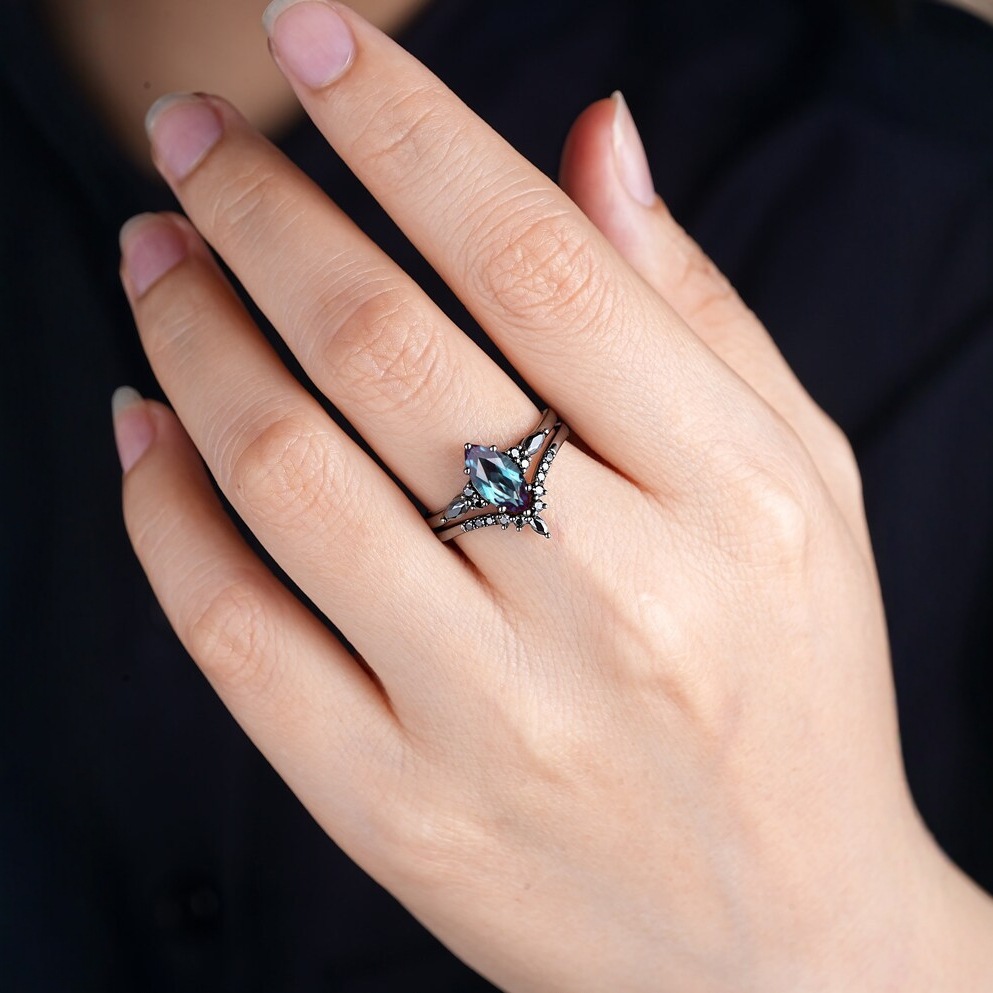 Eleganter Edelsteinring Für Damen Minimalistischer Glücksbringer_voghion.com