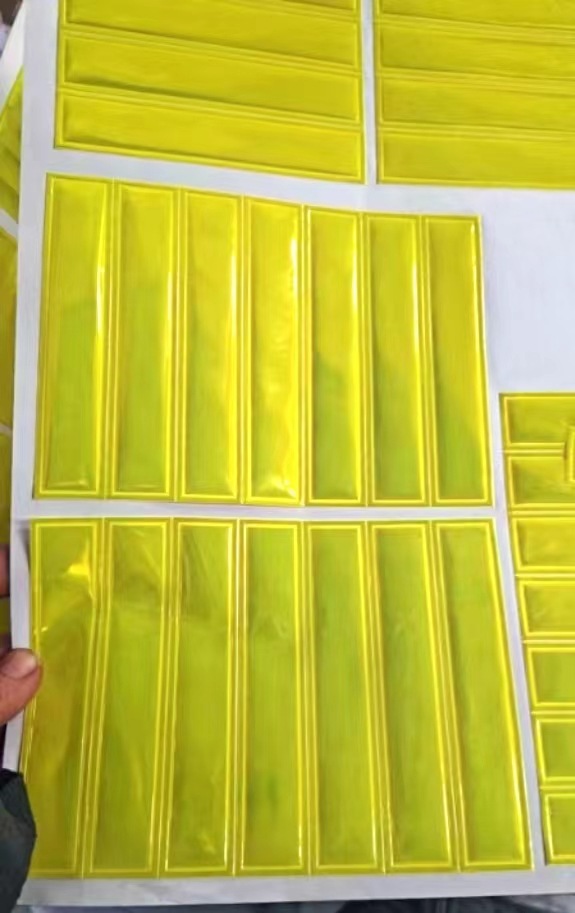 743a68378d89bf715ba799ee0d0e9d