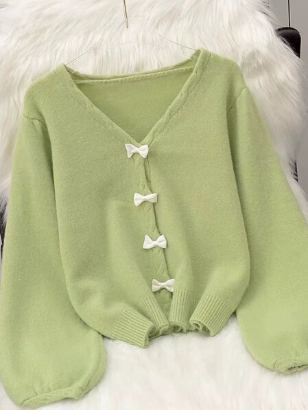 Chic bow-tie button-down loose-fit, dropped-shoulder top, gentle and feminine style, Korean-style light purple knitted cardigan for women