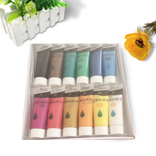 ���Ƽӹ�35ml�۱�ϩ���ˮ���ͮ�������b�׃��@�L���T�f�{ɫ