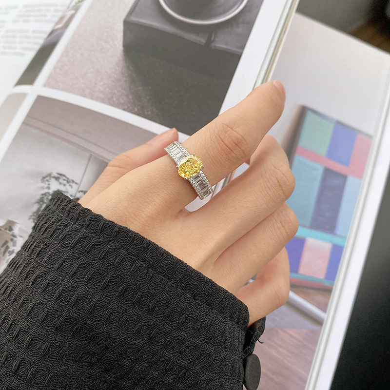 Zhuang sheng joyería S925 todo el cuerpo de plata de la venta caliente de imitación de color verdadero de alto carbono denier de diamantes en forma de anillo con incrustaciones de piedra principal 6*8