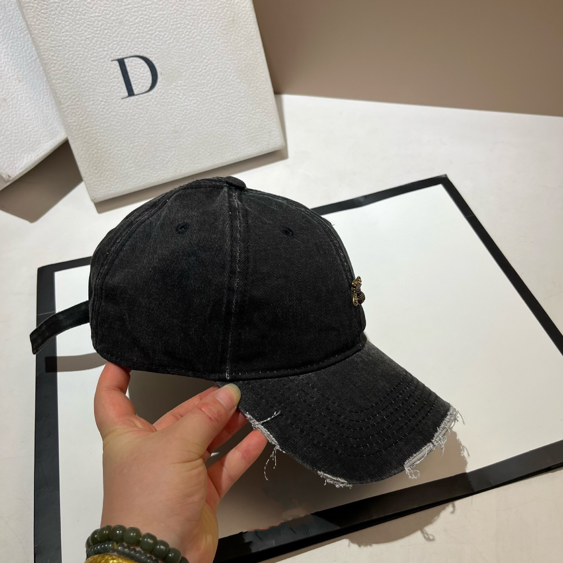 Version coréenne de la casquette à bec de canard en coton lavé minimaliste, personnalité de la rue des jeunes, casquette de baseball perforée_voghion.com