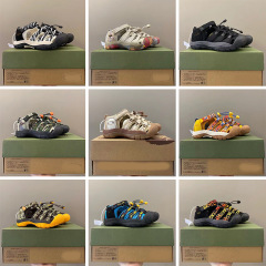 新配色コーエンNewport H2子供サンダル夏アウトドア包頭サンダル中大童登山追跡渓靴