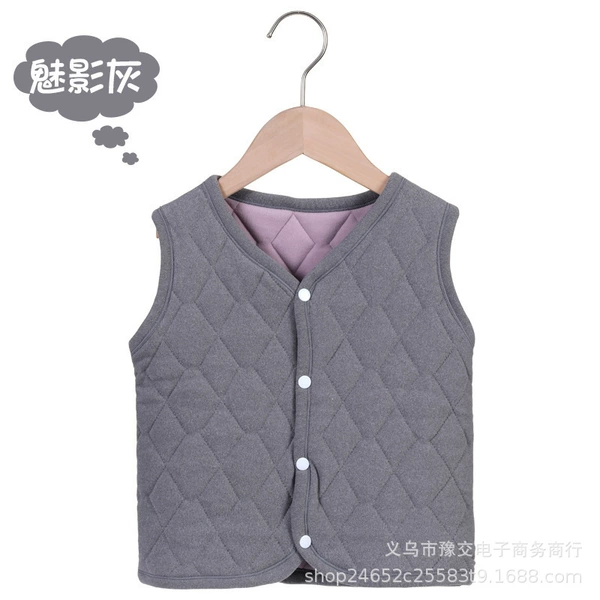 Diamond pattern vest light gray