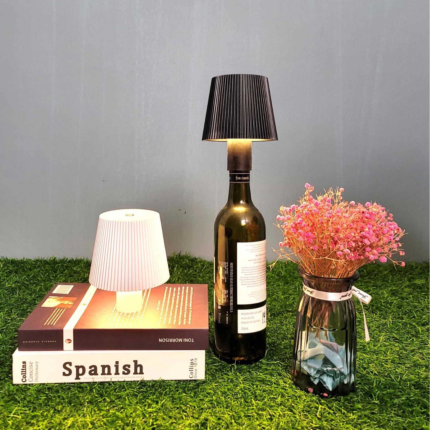 Lámpara de mesa de botella de vino led transfronteriza barra de limpieza RGB decoración de mesa de restaurante con incrustaciones luz de noche luz de barra de vino puntiaguda