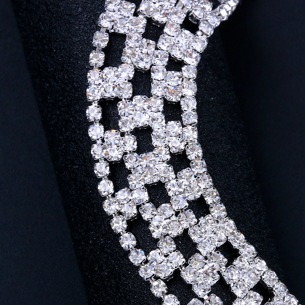 Juegos de joyería geométrica de venta caliente transfronteriza de alta calidad de diamante cerradura accesorios de pendientes simples conjunto de joyería