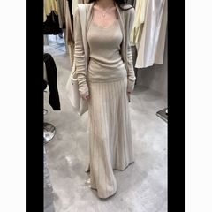 韩系休闲慵懒风OOTD穿搭一整套早秋新款针织开衫吊带半身裙三件套