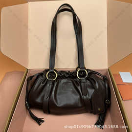 手提包羊皮褶皱云朵包25新款通勤托特包大容量单肩腋下包保龄球包