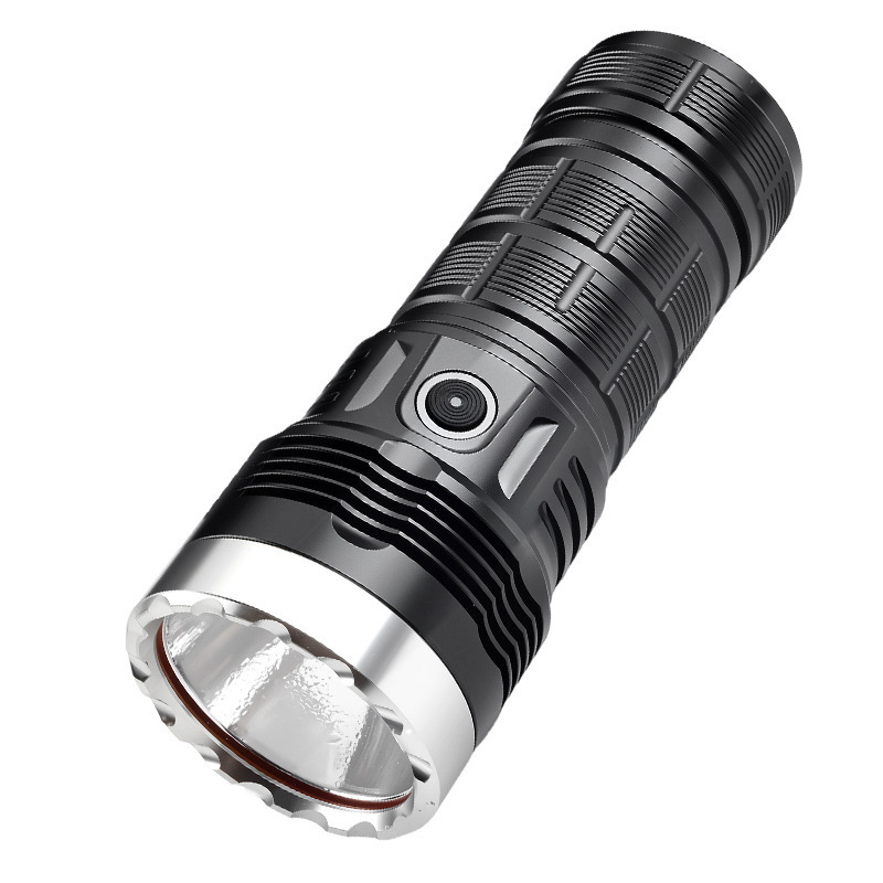 Nueva linterna brillante de alta potencia al aire libre carga de aluminio led prospectos 21700 en un silo de luz ultra brillante