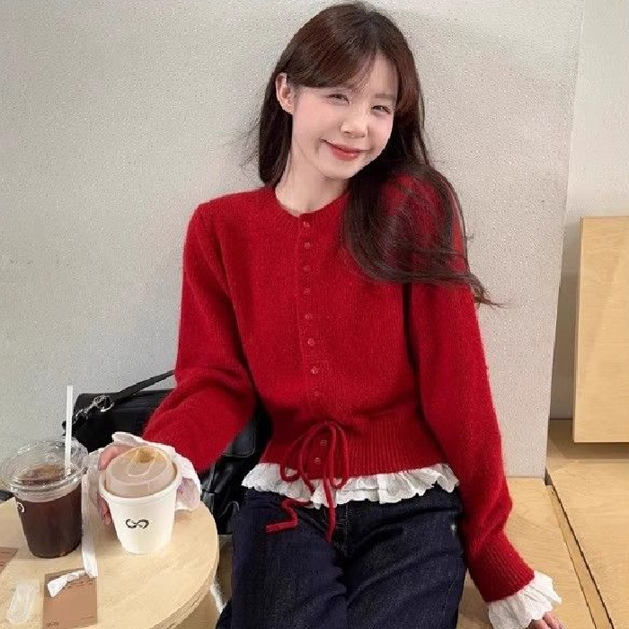 Korean Red Lace Splicing Sweater Women's Autumn and Winter Design Waist Knitted Cardigan Petite Short Top