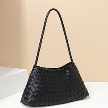 2025新款女包法式时尚手工编织包手提菜篮子单肩包个性月牙包